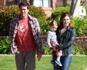 IMG/jpg/alyson-hannigan-family-santa-monica-february-6-2011-paparazzi-hq-01. (...)