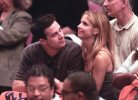 IMG/jpg/sarah-michelle-gellar-freddie-prinze-jr-ny-nicks-vs-miami-heat-2000- (...)