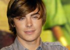 IMG/jpg/zac-efron-high-school-musical-album-signing-gq-02.jpg