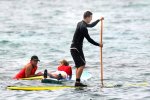 IMG/jpg/sarah-michelle-gellar-freddie-prinze-junior-surf-hawai-new-year-2008 (...)