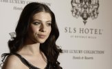 IMG/jpg/michelle-trachtenberg-sls-hotel-los-angeles-opening-hq-22.jpg