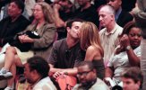 IMG/jpg/sarah-michelle-gellar-freddie-prinze-jr-ny-nicks-vs-miami-heat-2000- (...)