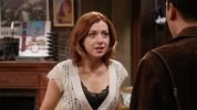 IMG/jpg/alyson-hannigan-how-i-met-your-mother-sitcom-1x07-screencaps-gq-23.j (...)