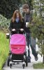 IMG/jpg/alyson-hannigan-family-walking-after-lunch-brentwood-february-6-2010 (...)