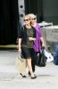 IMG/jpg/sarah-michelle-gellar-new-york-city-shopping-with-mother-hq-02-1500. (...)