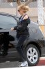 IMG/jpg/sarah-michelle-gellar-leaving-pilates-class-april-12-2009-paparazzi- (...)