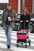 IMG/jpg/alyson-hannigan-family-walking-after-lunch-brentwood-february-6-2010 (...)