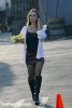 IMG/jpg/eliza-dushku-dollhouse-tv-series-on-the-set-october-9-2008-mq-03.jpg (...)