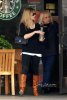 IMG/jpg/sarah-michelle-gellar-christmas-shopping-with-friends-los-angeles-pa (...)