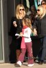 IMG/jpg/sarah-michelle-gellar-christmas-shopping-with-friends-los-angeles-pa (...)