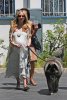 IMG/jpg/sarah-michelle-gellar-taking-tyson-veterinary-august-6-2009-paparazz (...)