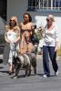 IMG/jpg/sarah-michelle-gellar-taking-tyson-veterinary-august-6-2009-paparazz (...)