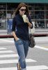 IMG/jpg/alyson-hannigan-iced-coffee-los-angeles-september-21-2010-paparazzi- (...)