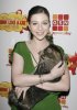 IMG/jpg/michelle-trachtenberg-meow-mix-think-like-a-cat-game-show-premiere-h (...)