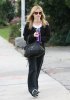 IMG/jpg/sarah-michelle-gellar-out-and-about-los-angeles-paparazzi-april-10-2 (...)