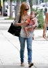 IMG/jpg/sarah-michelle-gellar-charlotte-grace-out-for-lunch-brentwood-july-2 (...)