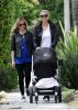 IMG/jpg/sarah-michelle-gellar-lemonade-restaurant-with-friend-paparazzi-apri (...)