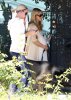 IMG/jpg/sarah-michelle-gellar-taking-tyson-veterinary-august-6-2009-paparazz (...)