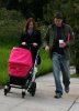 IMG/jpg/alyson-hannigan-family-walking-after-lunch-brentwood-february-6-2010 (...)