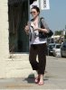 IMG/jpg/michelle-trachtenberg-west-hollywood-shopping-august-2006-hq-02-1500 (...)