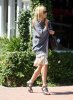 IMG/jpg/sarah-michelle-gellar-fred-segal-store-paparazzi-hq-11-1500.jpg