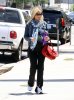 IMG/jpg/sarah-michelle-gellar-arriving-pilates-class-encino-july-23-2009-pap (...)