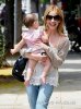 IMG/jpg/sarah-michelle-gellar-charlotte-grace-out-for-lunch-brentwood-july-2 (...)