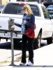 IMG/jpg/sarah-michelle-gellar-arriving-pilates-class-encino-july-23-2009-pap (...)