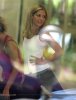 IMG/jpg/sarah-michelle-gellar-pilates-session-august-2008-paparazzi-gq-21.jp (...)