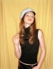 IMG/jpg/michelle-trachtenberg-hat-and-yellow-curtain-photoshoot-04-1500.jpg