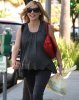 IMG/jpg/sarah-michelle-gellar-togo-lunch-pita-pit-july-21-2009-paparazzi-gq- (...)