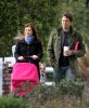 IMG/jpg/alyson-hannigan-family-walking-after-lunch-brentwood-february-6-2010 (...)