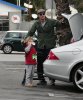 IMG/jpg/david-boreanaz-out-and-about-with-jayden-april-2007-hq-01-1500.jpg