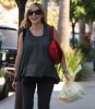 IMG/jpg/sarah-michelle-gellar-togo-lunch-pita-pit-july-21-2009-paparazzi-gq- (...)