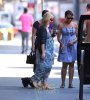 IMG/jpg/sarah-michelle-gellar-diane-von-furstenberg-shopping-may-20-2009-pap (...)