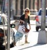 IMG/jpg/sarah-michelle-gellar-diane-von-furstenberg-shopping-may-20-2009-pap (...)