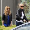 IMG/jpg/sarah-michelle-gellar-lemonade-restaurant-with-friend-paparazzi-apri (...)